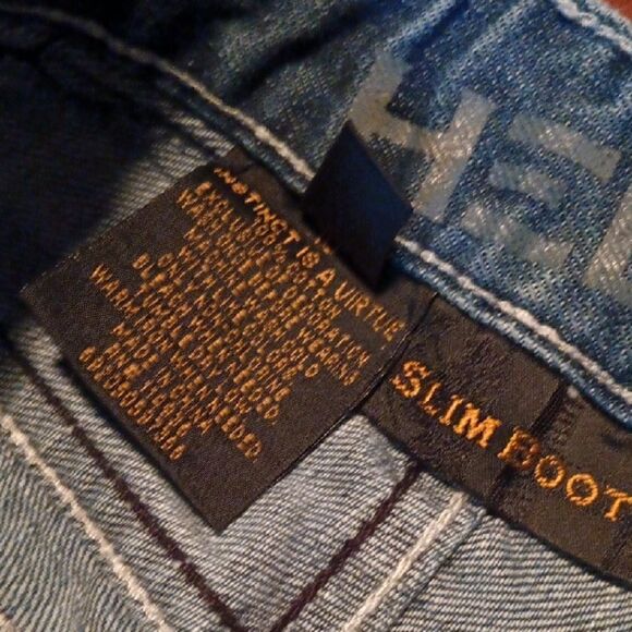 Helix brand Relaxed Jeans with Straight-Leg Cut - Size: 10     (1100) - Picture 3 of 6